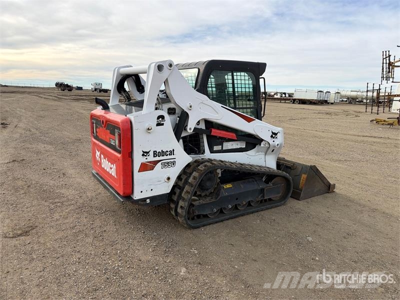 Bobcat T590 Carregadoras de direcção deslizante