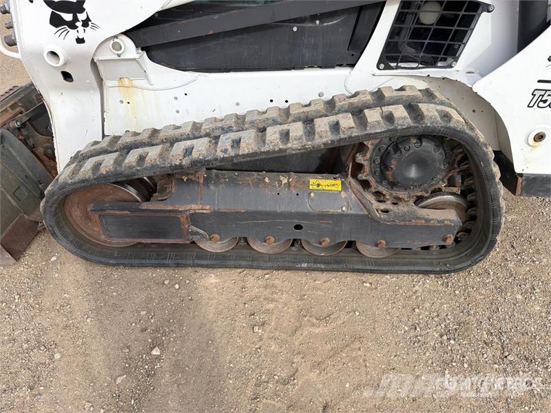 Bobcat T590 Carregadoras de direcção deslizante