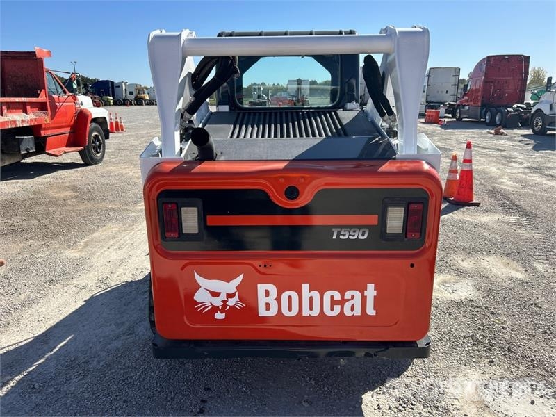 Bobcat T590 Skid steer mini nakladalci