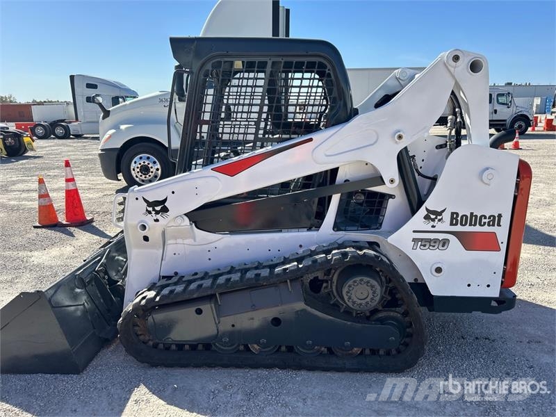 Bobcat T590 Skid steer mini nakladalci