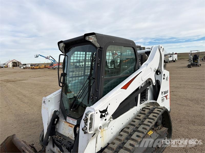 Bobcat T590 Carregadoras de direcção deslizante