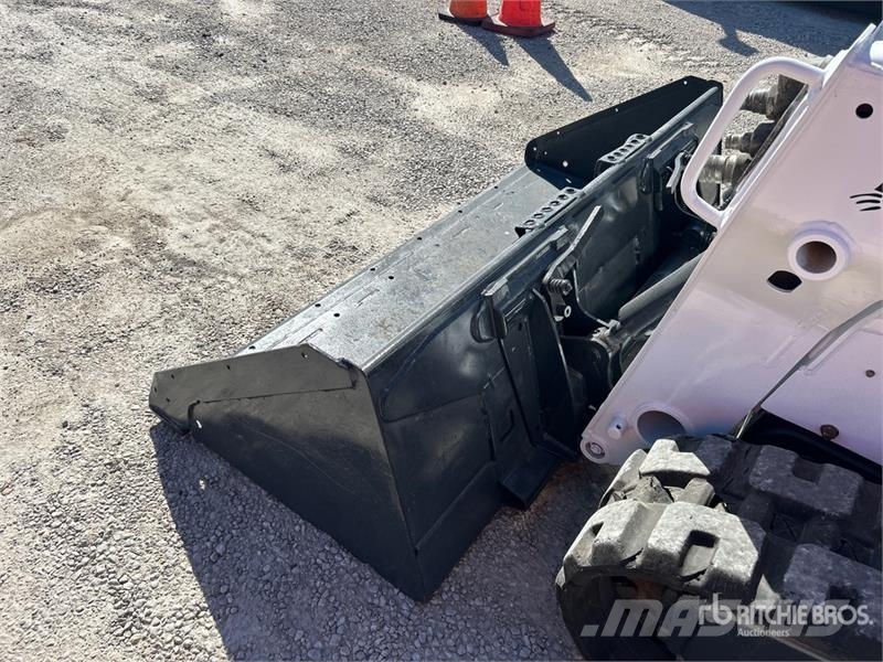 Bobcat T590 Skid steer mini nakladalci