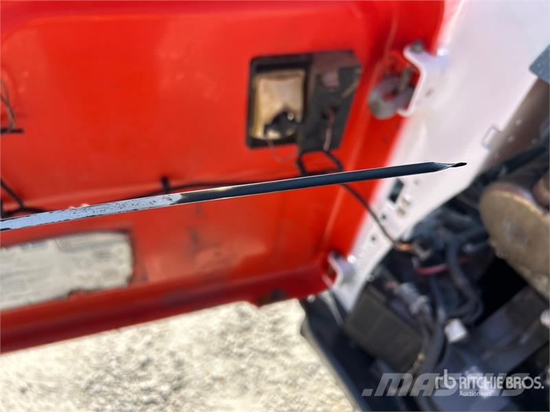 Bobcat T595 Smykem řízené nakladače