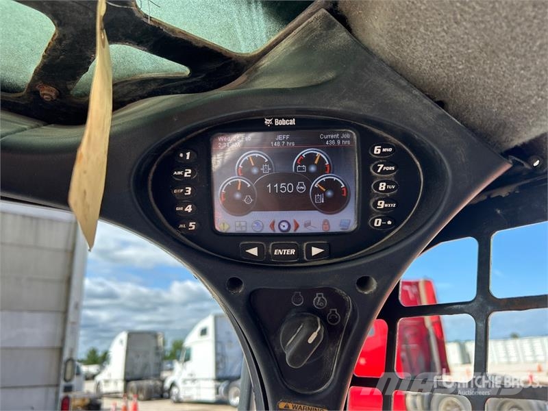 Bobcat T595 Smykem řízené nakladače