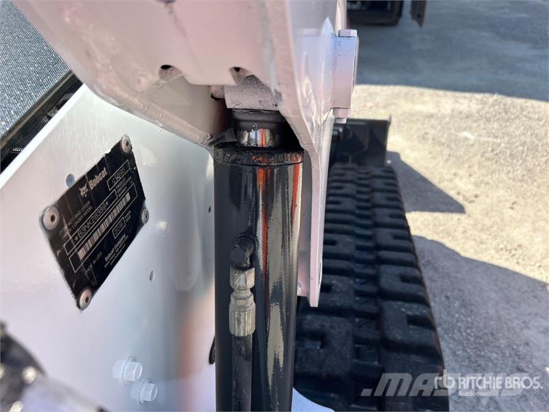 Bobcat T595 Smykem řízené nakladače