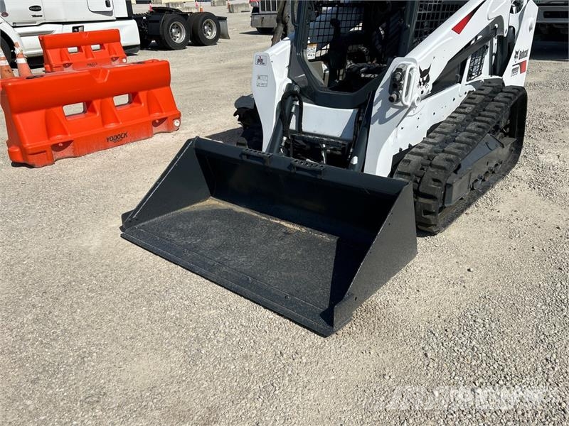 Bobcat T595 Smykem řízené nakladače