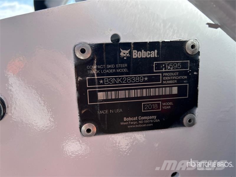 Bobcat T595 Smykem řízené nakladače