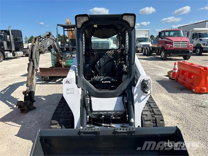 Bobcat T595 Smykem řízené nakladače