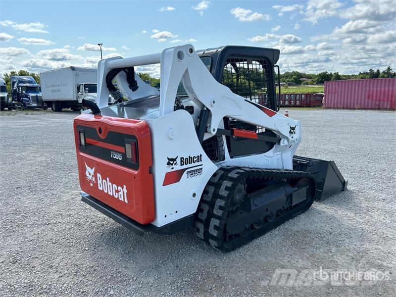 Bobcat T595 Smykem řízené nakladače