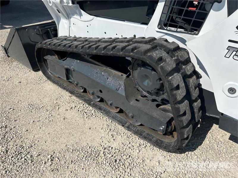 Bobcat T595 Smykem řízené nakladače