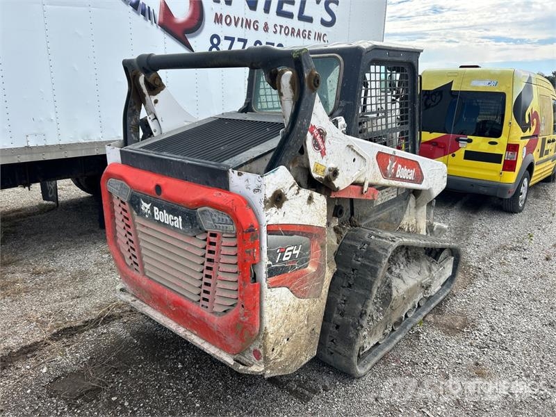 Bobcat T64 Compact Track Loader (Inoperable) Skid steer loaders