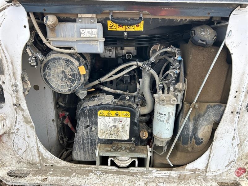 Bobcat T64 Compact Track Loader (Inoperable) Skid steer loaders