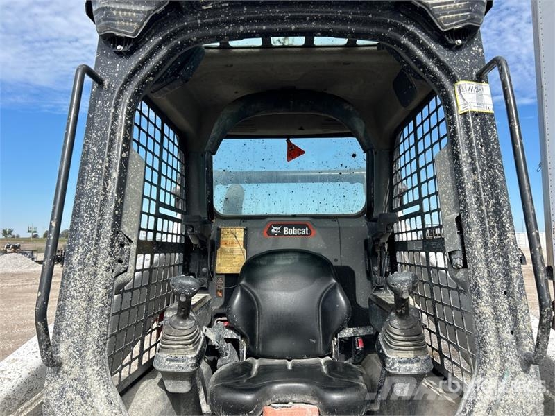Bobcat T64 Compact Track Loader (Inoperable) Skid steer loaders