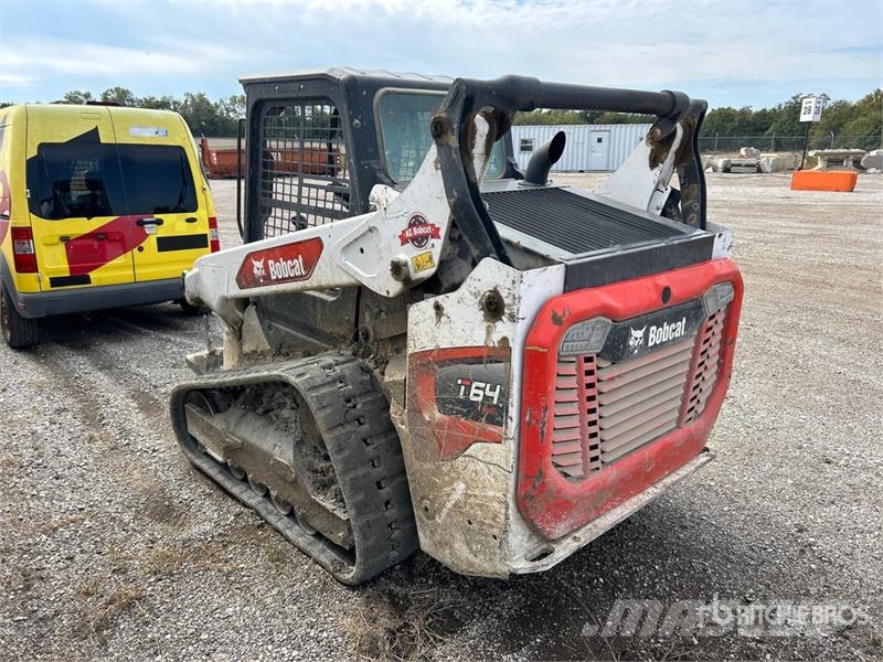 Bobcat T64 Two-Speed Compact Track Loader (Inoperable) Lietoti riteņu kompaktiekrāvēji