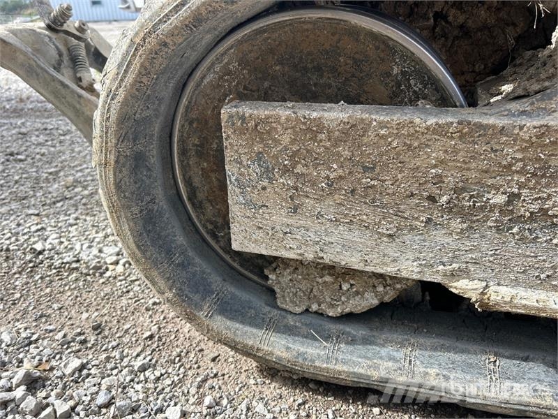 Bobcat T64 Two-Speed Compact Track Loader (Inoperable) Lietoti riteņu kompaktiekrāvēji