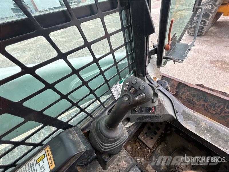 Bobcat T770 Skid steer loaders