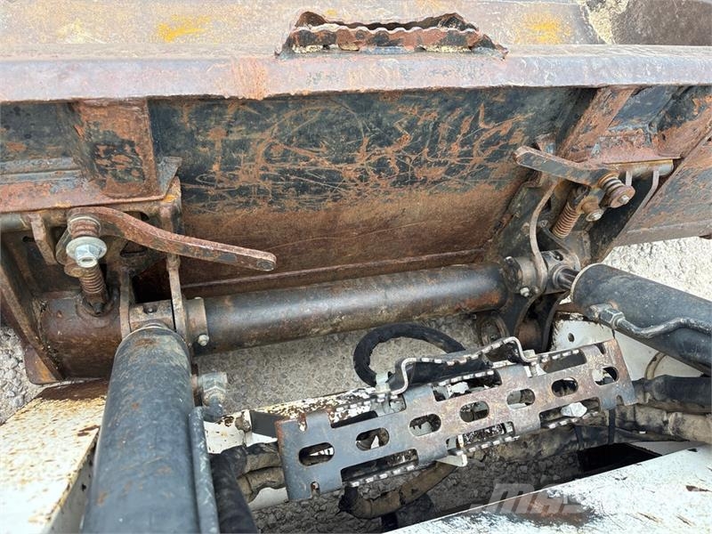 Bobcat T770 Skid steer loaders