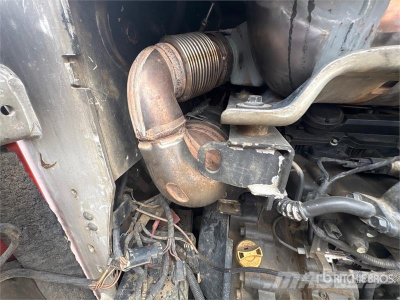Bobcat T870 لوادر انزلاقية التوجيه