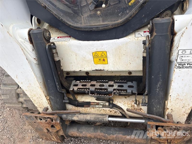 Bobcat T870 لوادر انزلاقية التوجيه