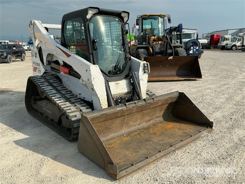 Bobcat T870 Skid steer mini nakladalci