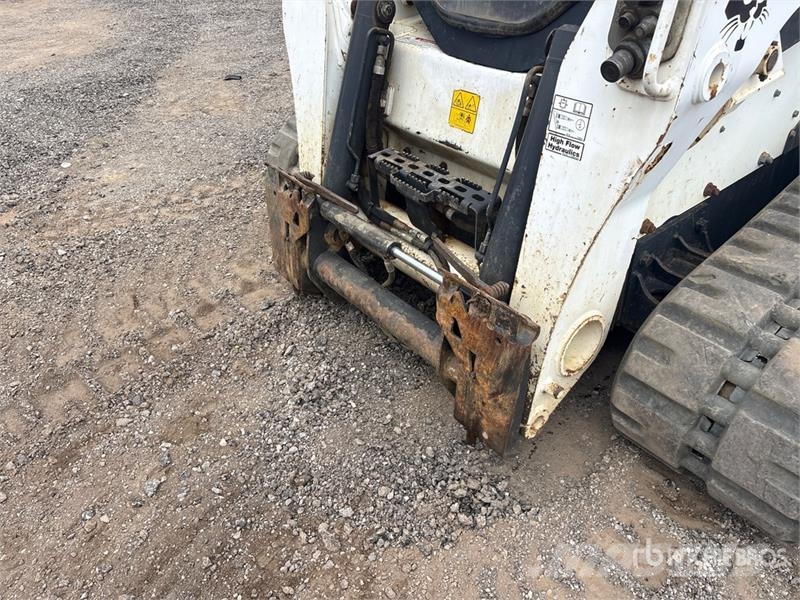 Bobcat T870 لوادر انزلاقية التوجيه