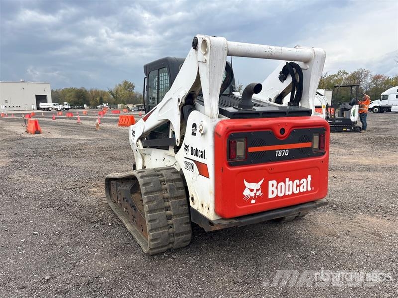 Bobcat T870 لوادر انزلاقية التوجيه