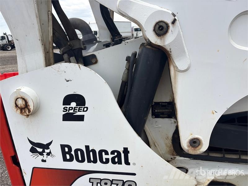 Bobcat T870 لوادر انزلاقية التوجيه