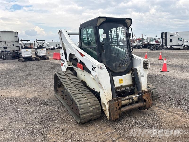 Bobcat T870 لوادر انزلاقية التوجيه