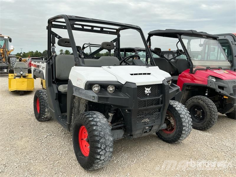 Bobcat UV34 4x4 Utility Vehicle Pomožni stroji