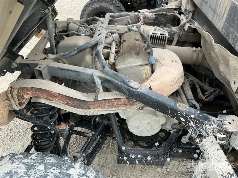 Bobcat UV34 4x4 Utility Vehicle Pomožni stroji