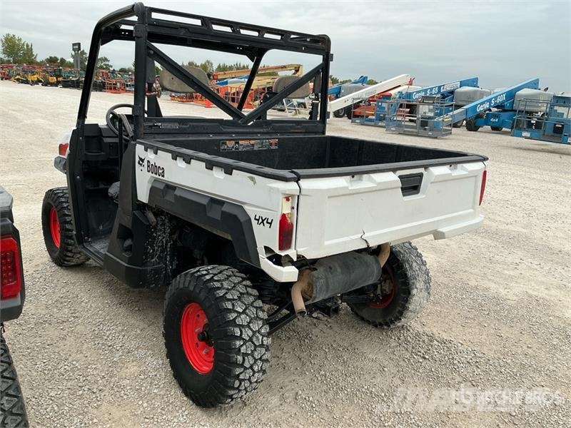 Bobcat UV34 4x4 Utility Vehicle Pomožni stroji