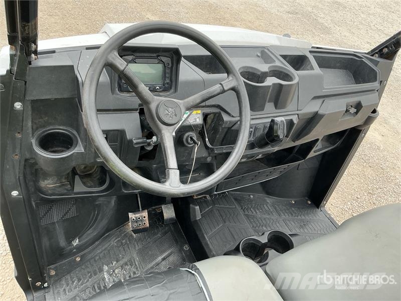 Bobcat UV34 4x4 Utility Vehicle Pomožni stroji