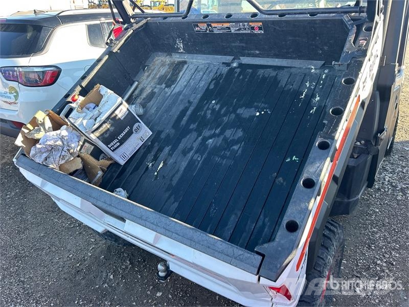 Bobcat UV34XL 4x4 Utility Vehicle 多用途機械