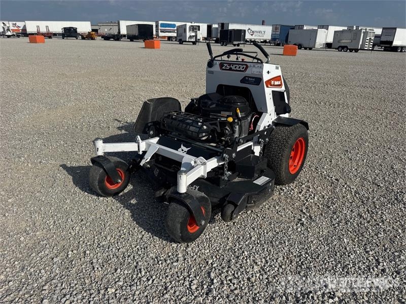 Bobcat ZS4000 Stand-On Lawn Mower Самоходные газонокосилки