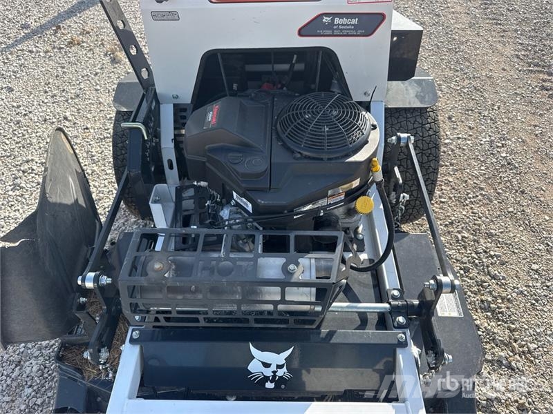 Bobcat ZS4000 Stand-On Lawn Mower Самоходные газонокосилки