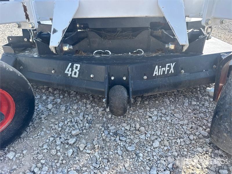 Bobcat ZS4000 Stand-On Lawn Mower Самоходные газонокосилки