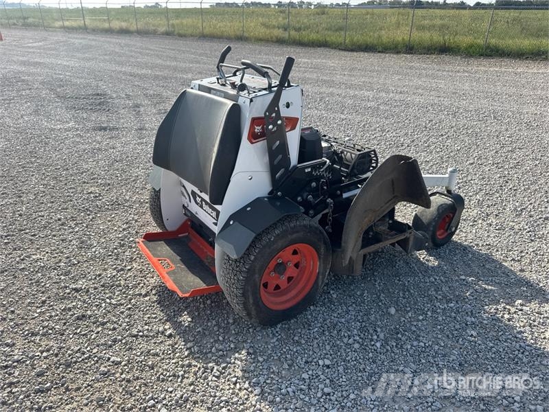 Bobcat ZS4000 Stand-On Lawn Mower Самоходные газонокосилки