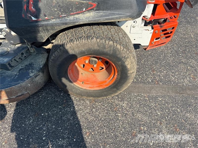 Bobcat ZT6100 4x2 Zero-Turn Lawn Mower Päältäajettavat ruohonleikkurit