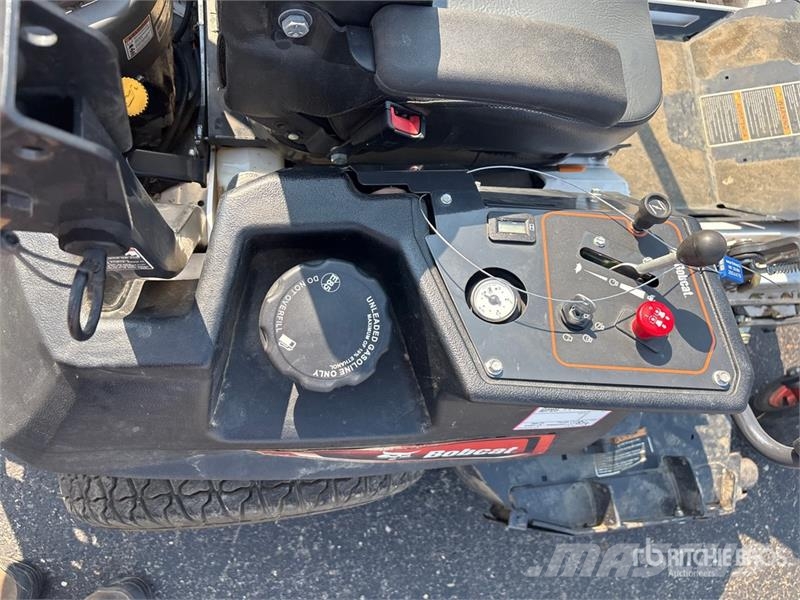 Bobcat ZT6100 4x2 Zero-Turn Lawn Mower Päältäajettavat ruohonleikkurit