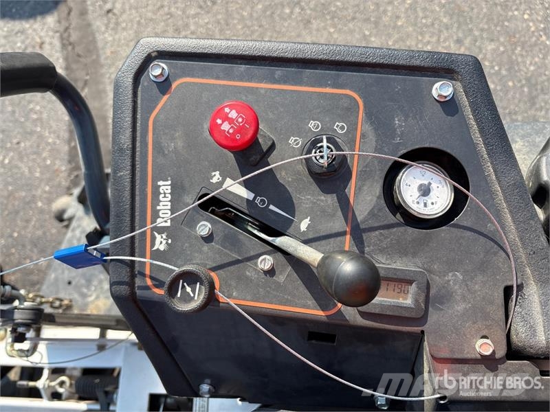 Bobcat ZT6100 4x2 Zero-Turn Lawn Mower Päältäajettavat ruohonleikkurit