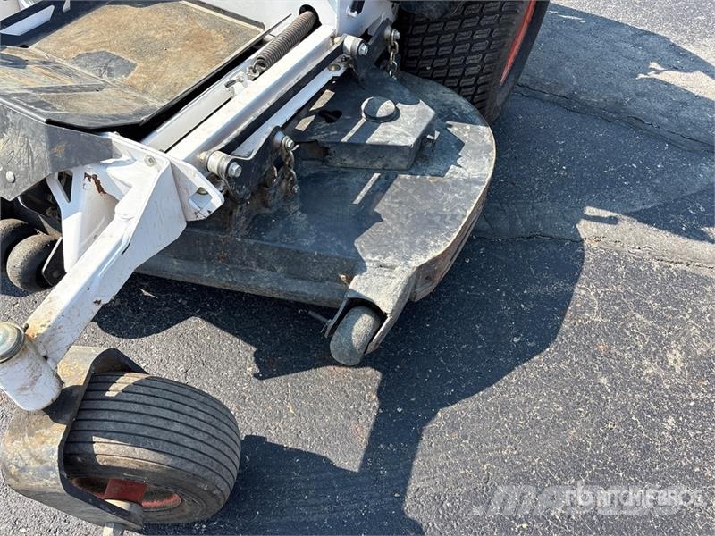 Bobcat ZT6100 4x2 Zero-Turn Lawn Mower Päältäajettavat ruohonleikkurit
