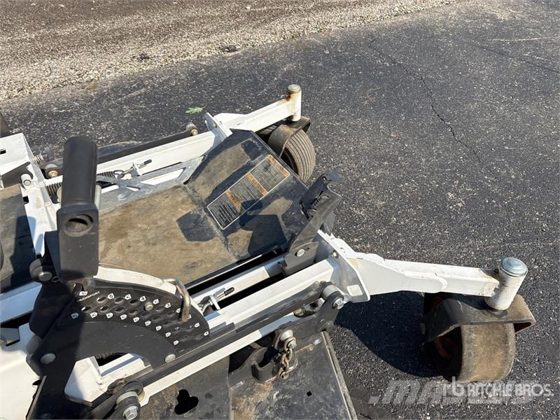 Bobcat ZT6100 4x2 Zero-Turn Lawn Mower Päältäajettavat ruohonleikkurit