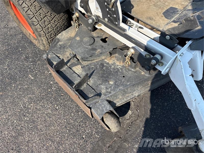 Bobcat ZT6100 4x2 Zero-Turn Lawn Mower Päältäajettavat ruohonleikkurit