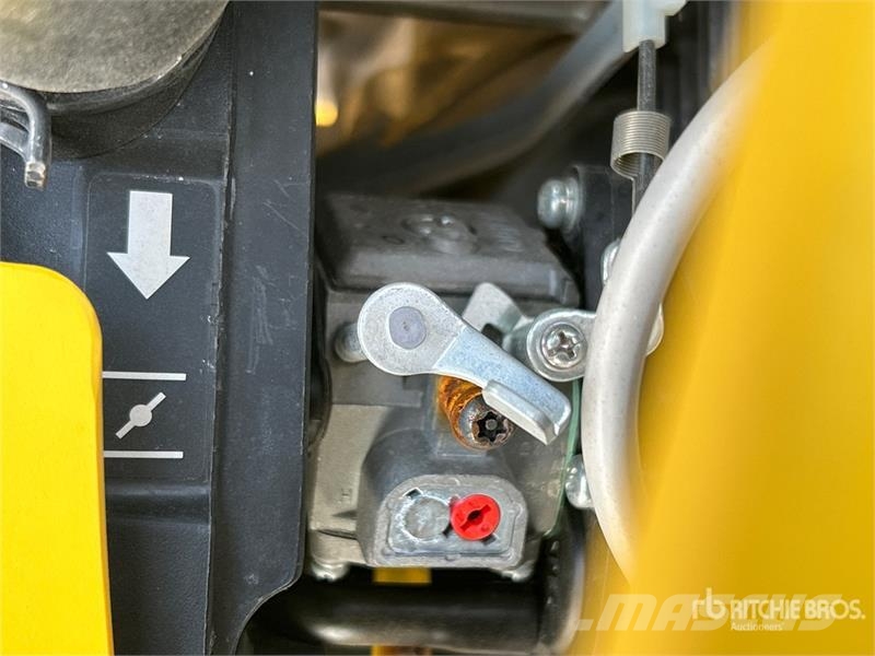 Bomag BT65 ِدَكات