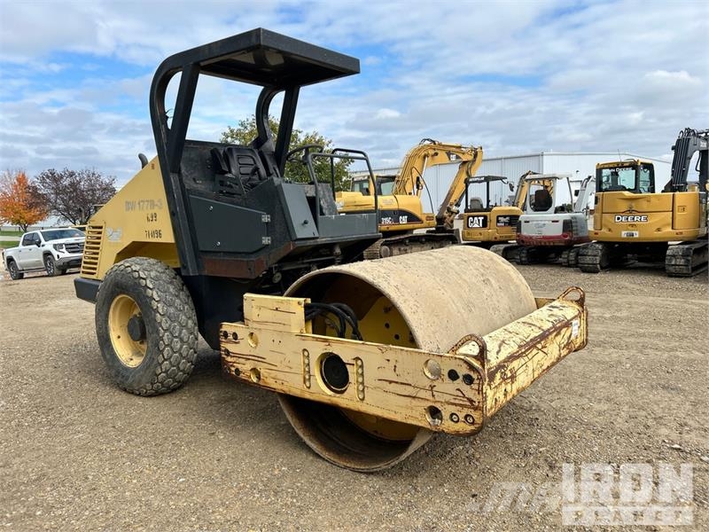 Bomag BW177D-3 Smooth Drum Compactor Vienvalča grunts veltņi