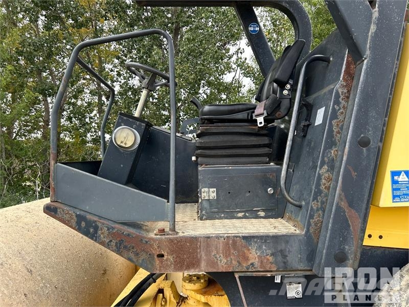 Bomag BW177D-3 Smooth Drum Compactor Compactoare monocilindrice