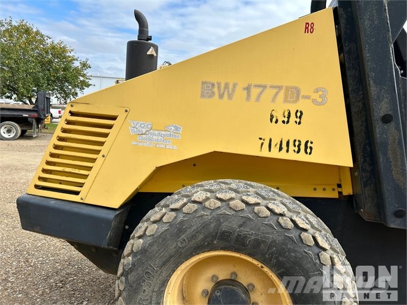 Bomag BW177D-3 Smooth Drum Compactor Vienvalča grunts veltņi