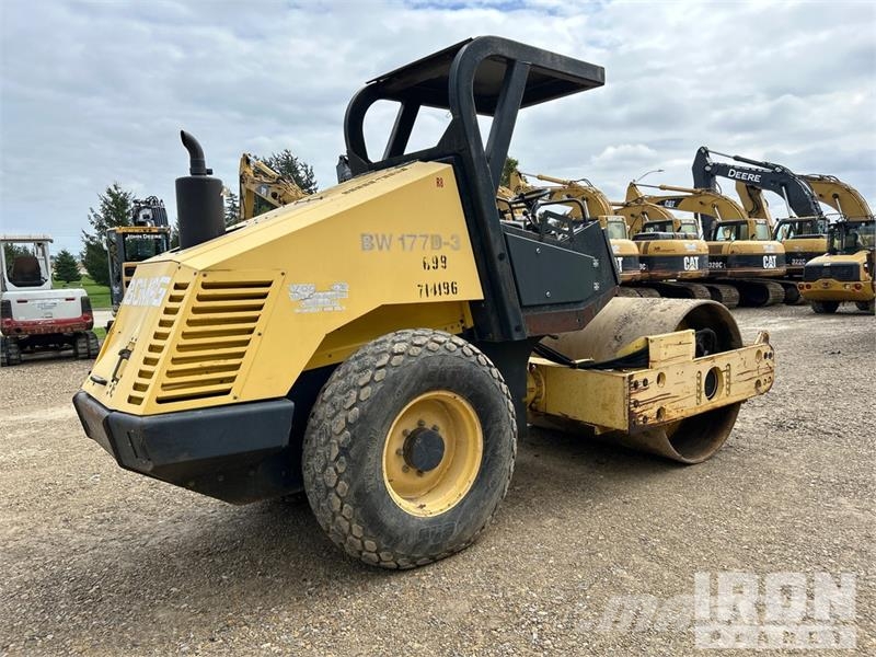 Bomag BW177D-3 Smooth Drum Compactor Vienvalča grunts veltņi