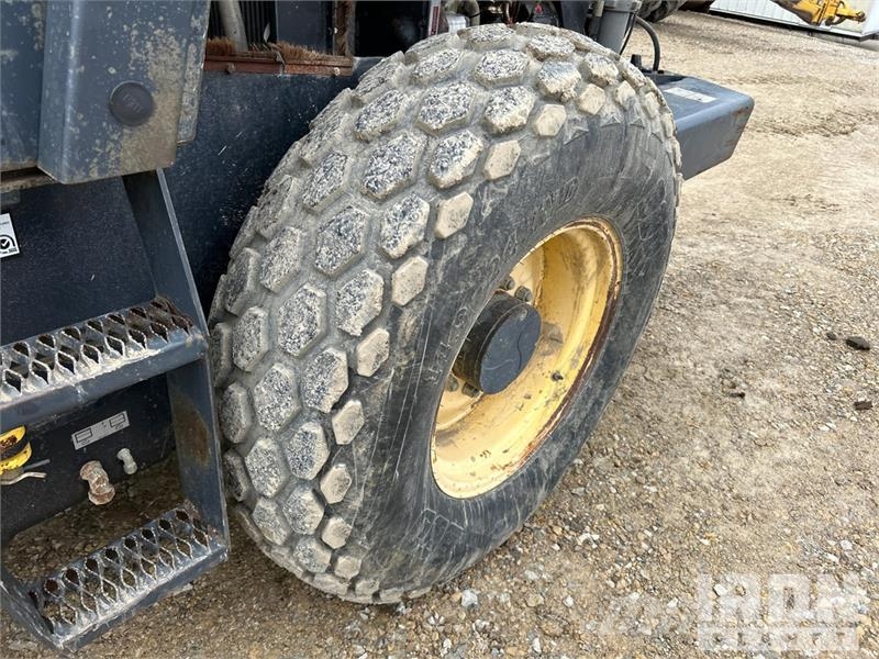 Bomag BW177D-3 Smooth Drum Compactor Vienvalča grunts veltņi