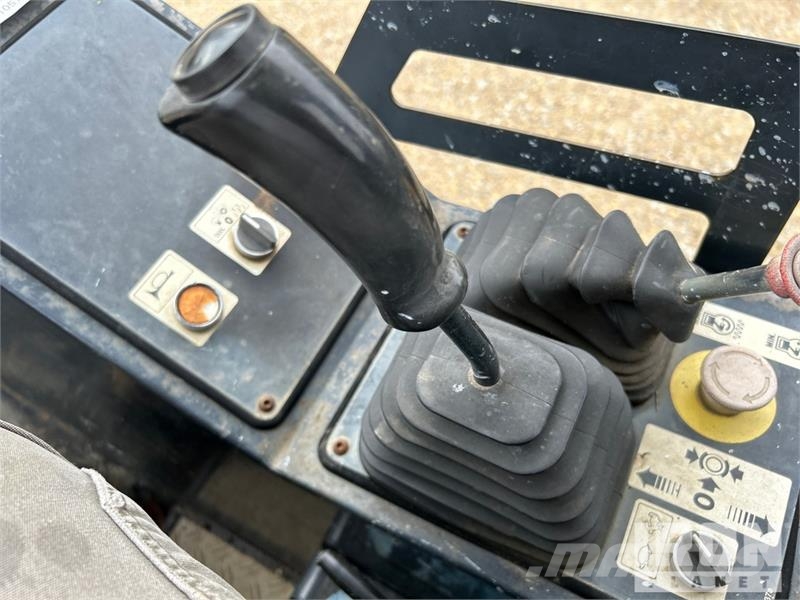 Bomag BW177D-3 Smooth Drum Compactor Vienvalča grunts veltņi